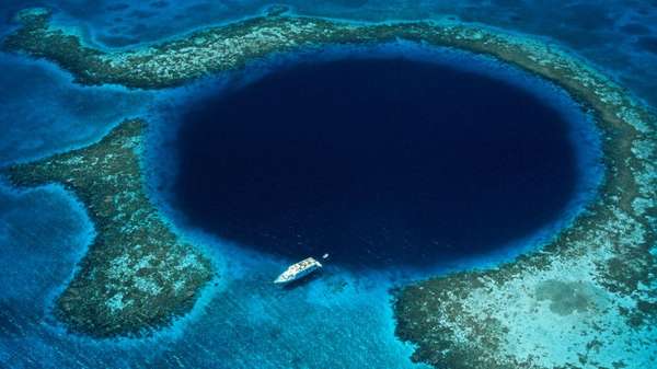 Plongée Belize - Fameux site de Blue Hole Plongée Belize - Fameux site de Blue Hole